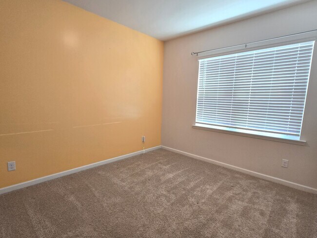 Building Photo - 276 Olivia Ct