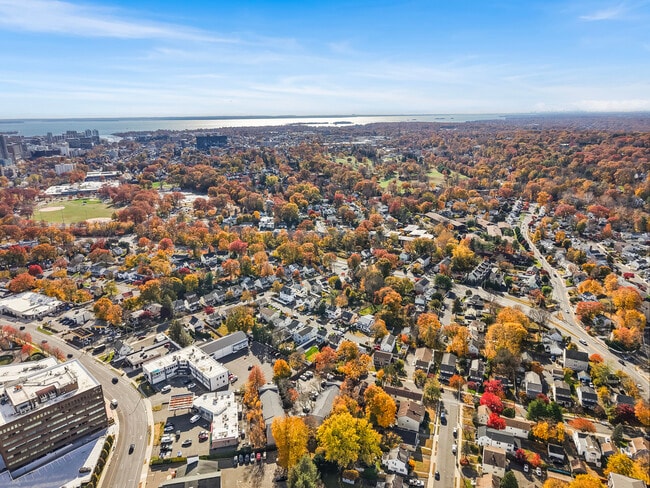 Building Photo - 48 Randall Ave