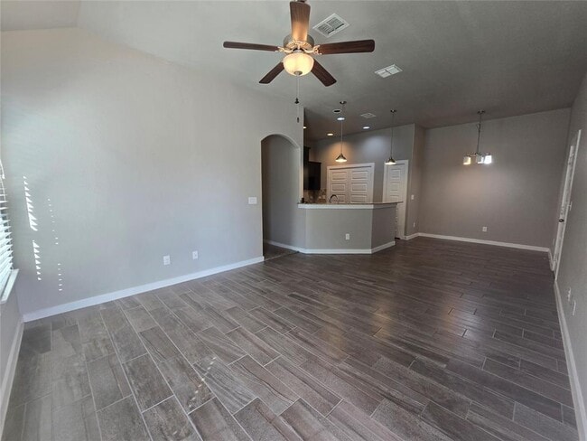 Building Photo - 239 Hidden Springs Dr