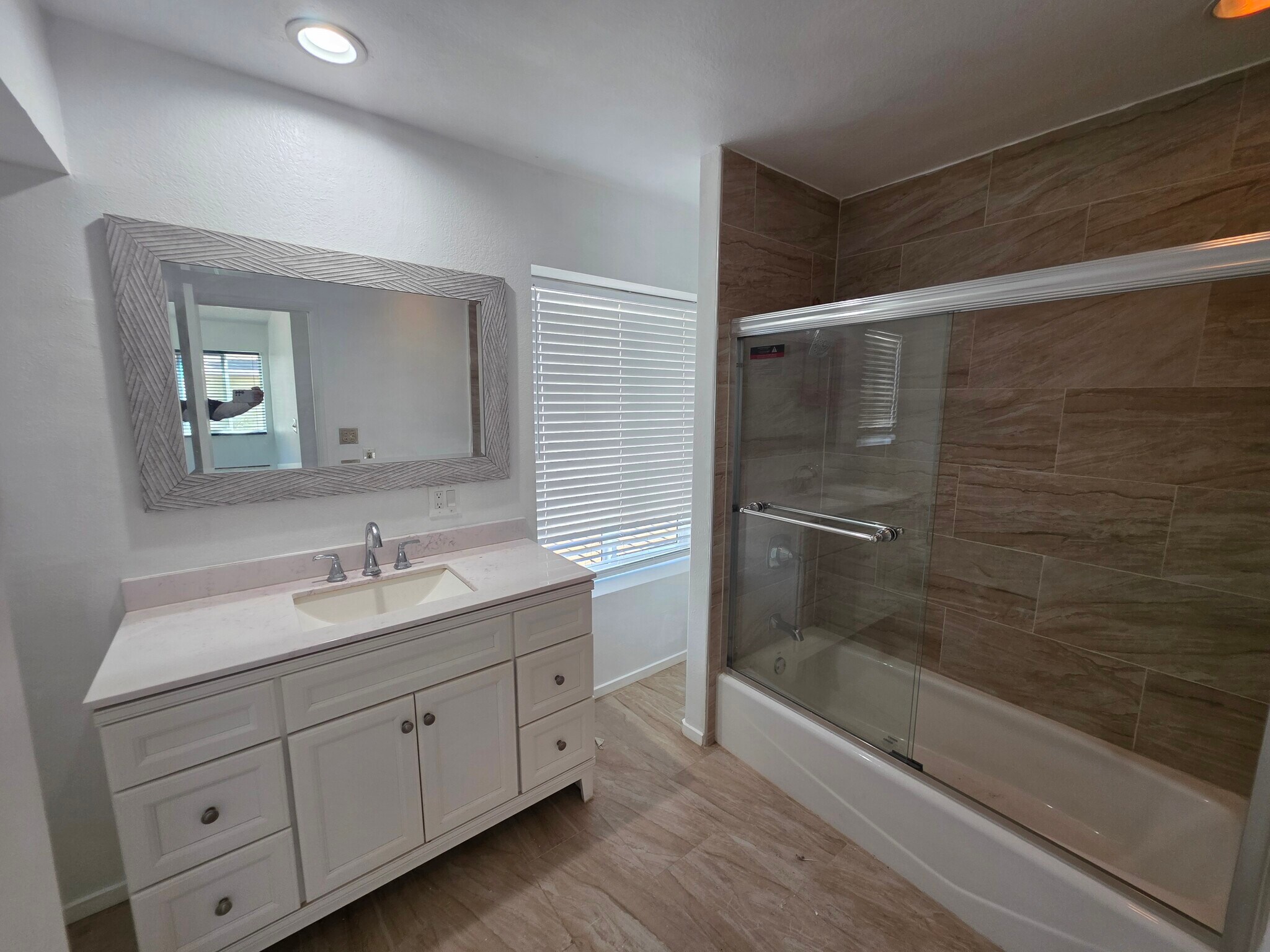 Building Photo - 23247 Raymond St