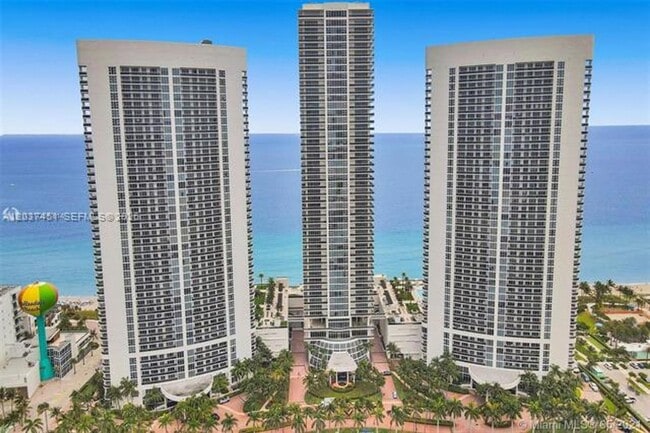 Building Photo - 1830 S Ocean Dr