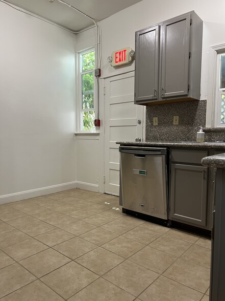 Building Photo - 2708 Channing Way