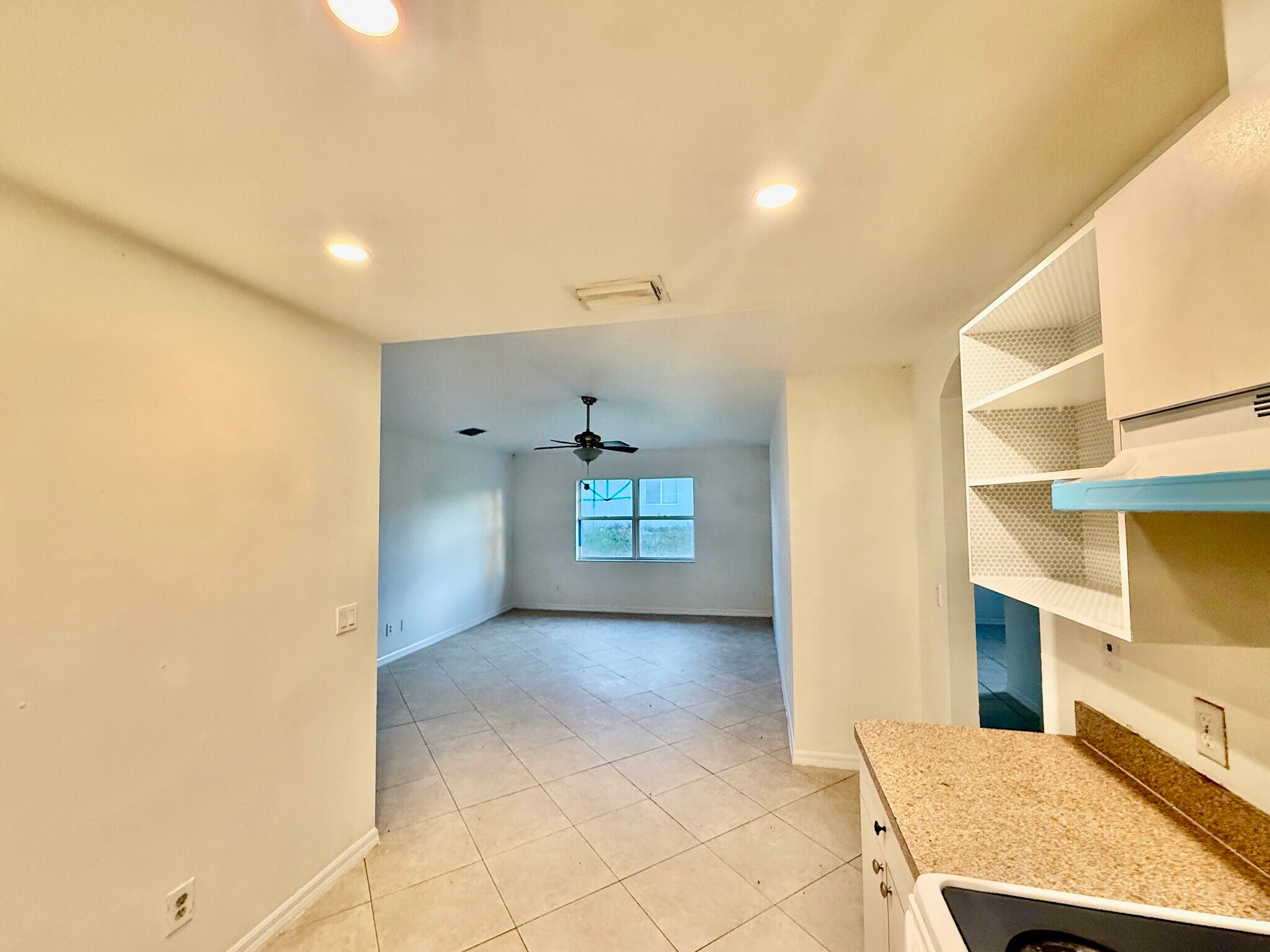 Building Photo - 318 Hightower Ave S