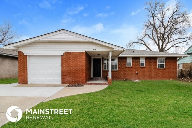 Building Photo - 800 Plaza Dr