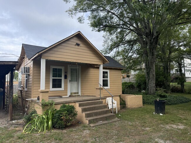 Building Photo - 872 Youngs Ln