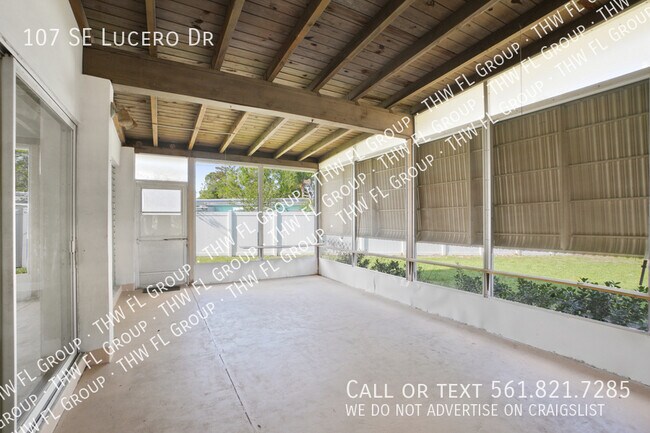 Building Photo - 107 SE Lucero Dr