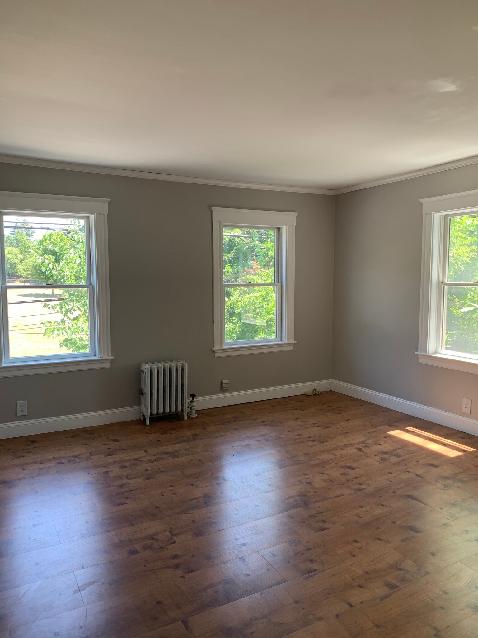 Building Photo - 65 Bacon St