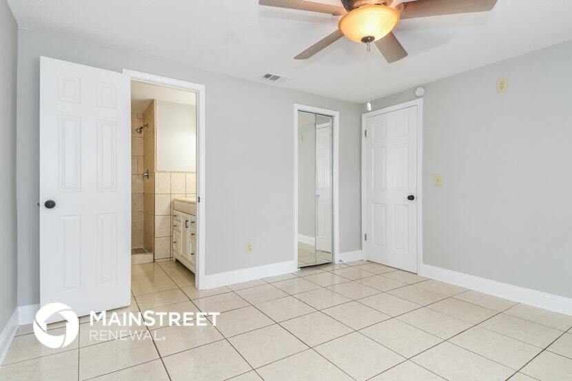 Building Photo - 2130 Liscard Rd W