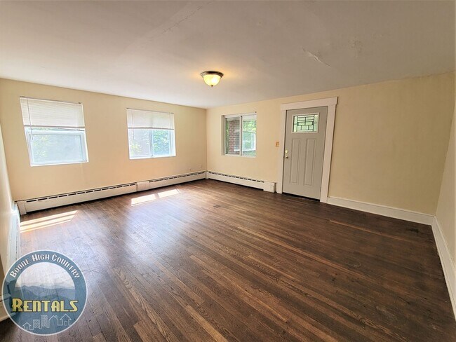 Building Photo - 229 Windy Dr