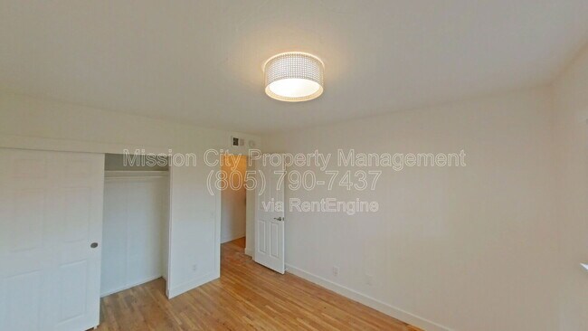 Building Photo - 90 Brandon Dr