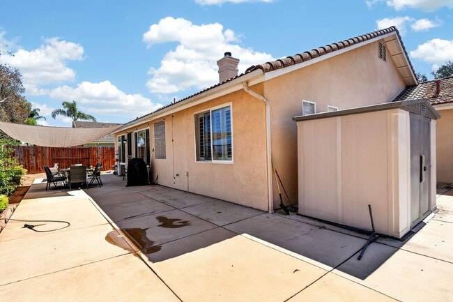 Building Photo - 1528 Knoll Park Glen