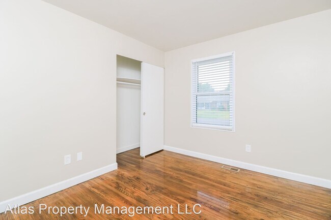 Building Photo - 3 br, 2 bath House - 1030 Lees Lane