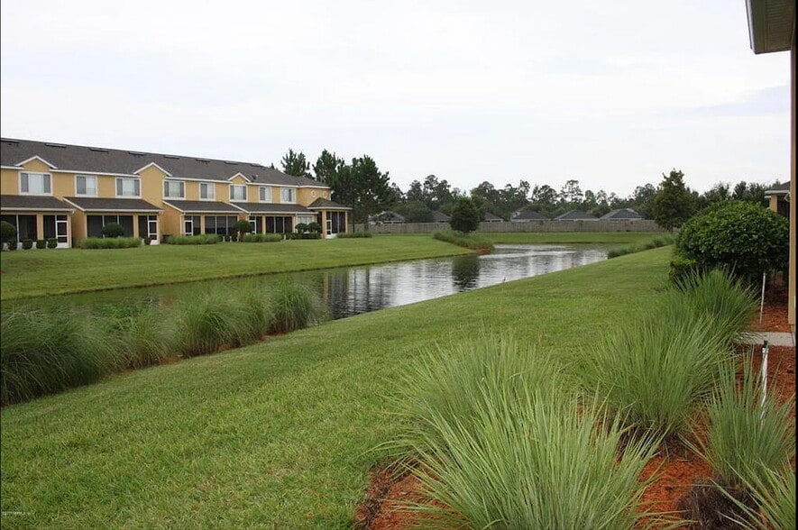 Building Photo - 14159 Mahogany Ave