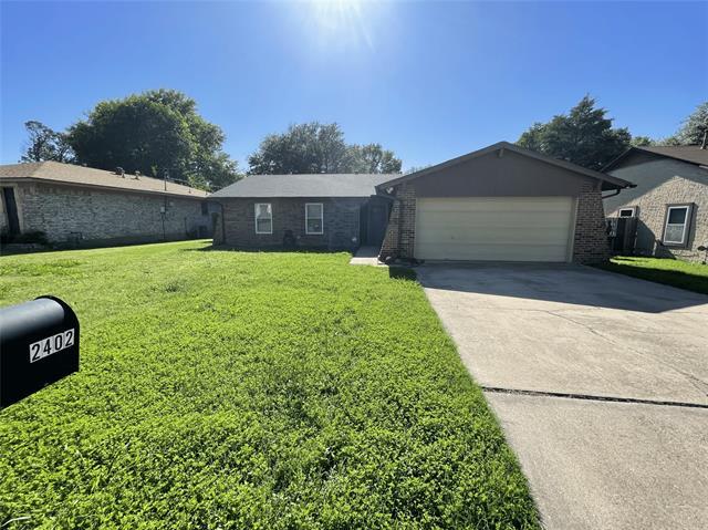 Primary Photo - 2402 Leslie St