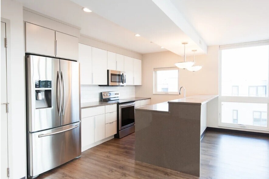 Building Photo - 11 Dorchester St