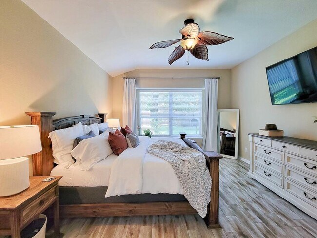 Building Photo - 17110 Tupelo Garden Cir