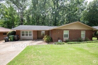 Building Photo - 4034 Savannah Dr