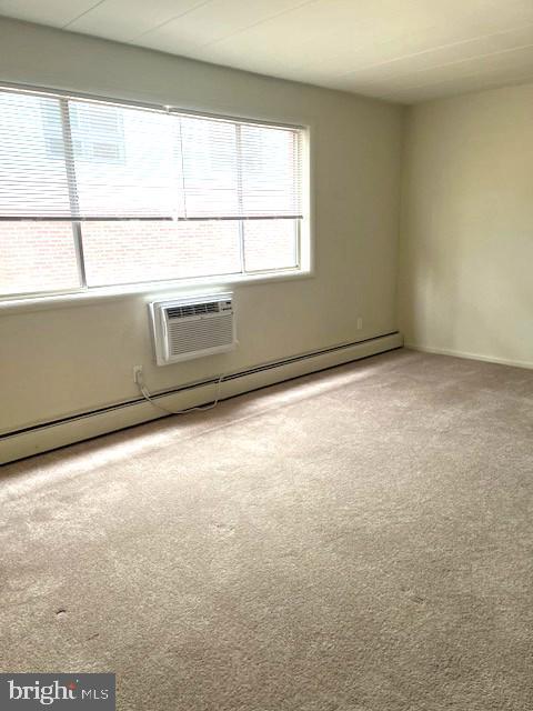 Building Photo - 114 Park Ave