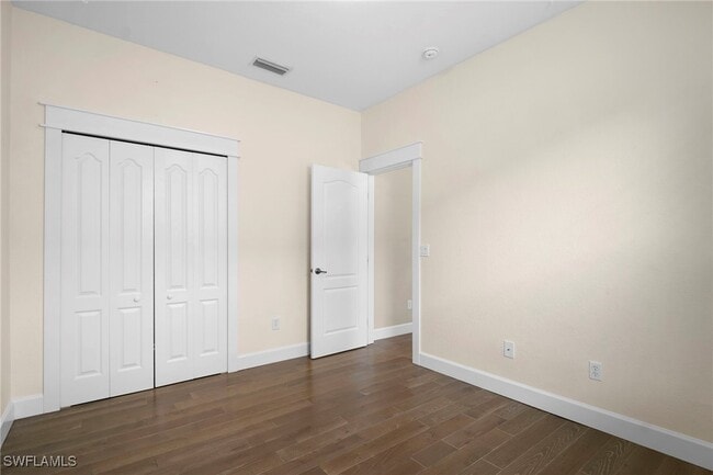 Building Photo - 12129 Country Day Cir