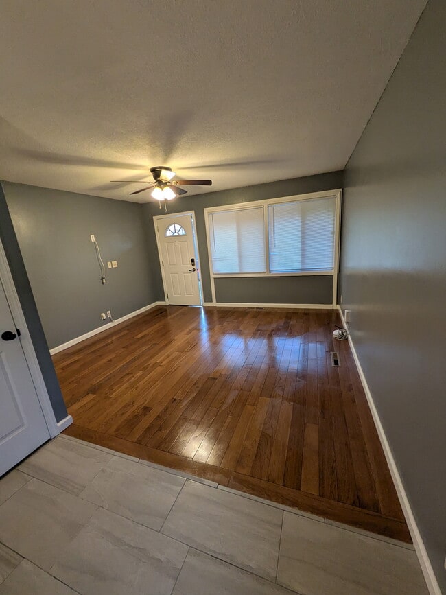 Building Photo - 3621 Kensington Ave