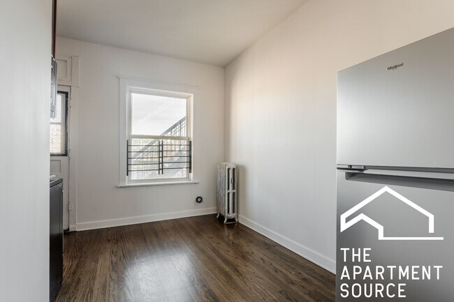 Building Photo - 2659 N Spaulding Ave