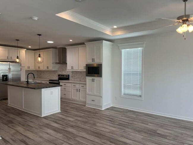 Building Photo - 41094 Roselle Lp