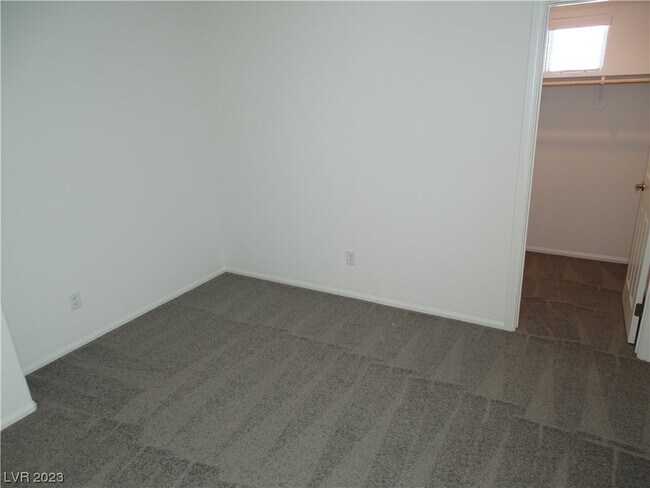 Building Photo - 10589 Sariah Skye Ave