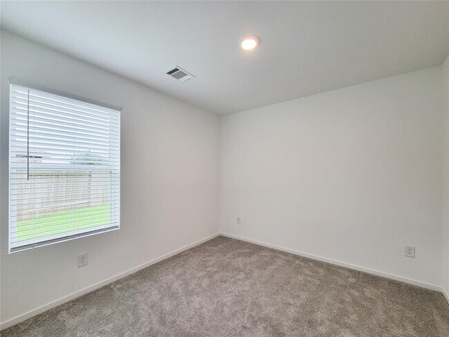 Building Photo - 6 Riverwood Circle Ct