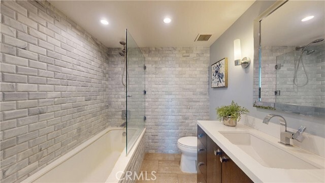 Building Photo - 818 N Doheny Dr