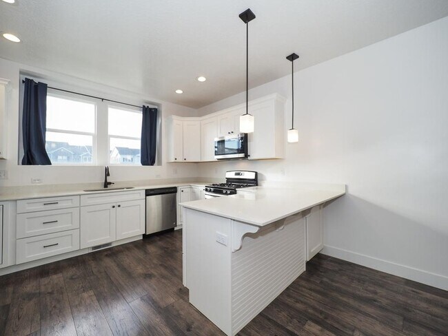 Building Photo - 3659 W 1650 N