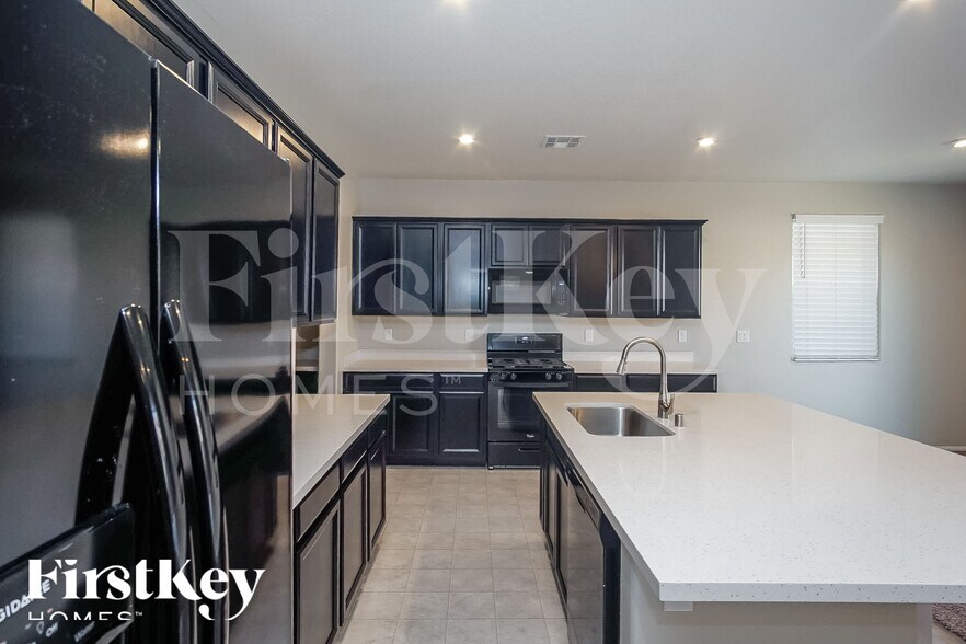 Building Photo - 4515 Cradle Cliff St