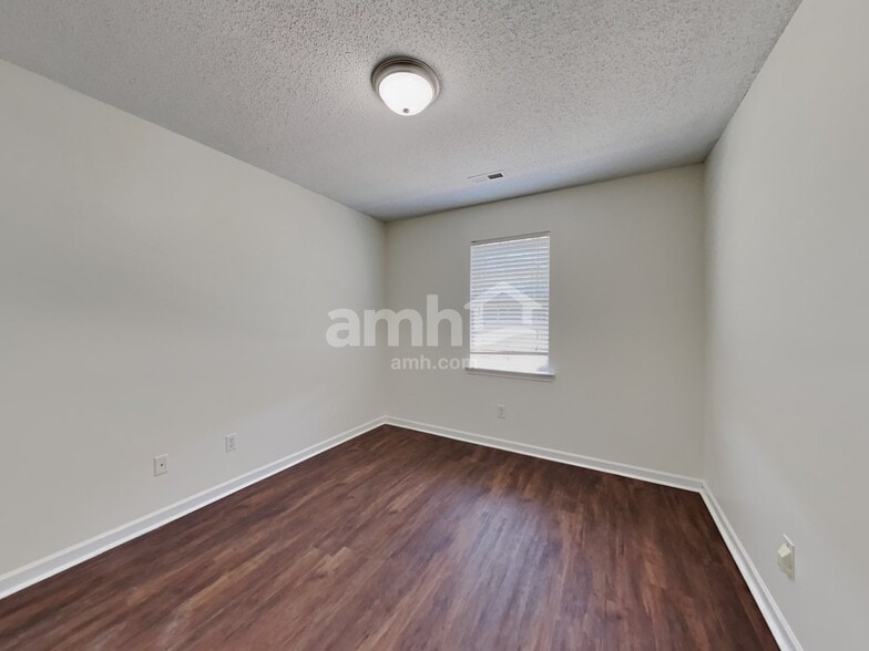 Building Photo - 3413 Braefield Dr