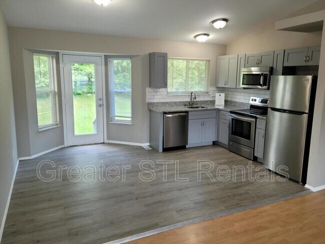 Building Photo - 106 Langtree Dr