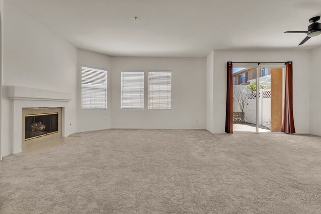 Building Photo - 2773 N Blackburn Dr