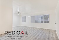 Building Photo - 440 S Wilton Pl