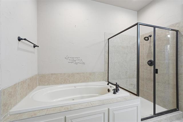 Building Photo - 5404 Balmoral Dr