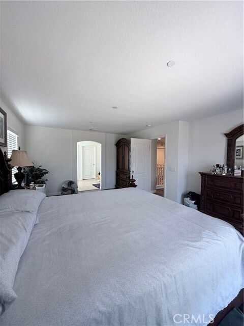 Building Photo - 16360 River Glen Ln