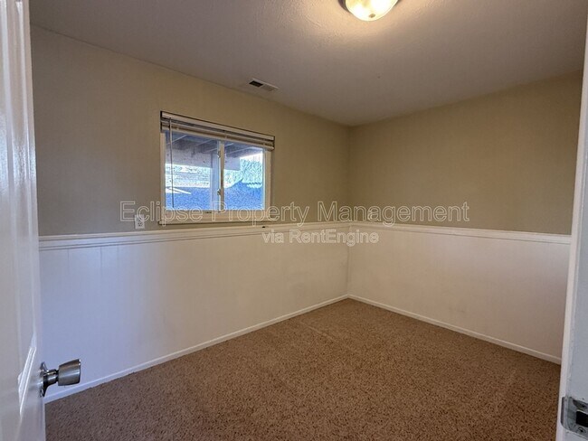 Building Photo - 2810.5 Bookcliff Ave