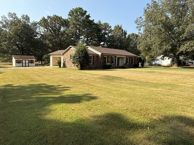 Building Photo - 364 Ridgewood Dr