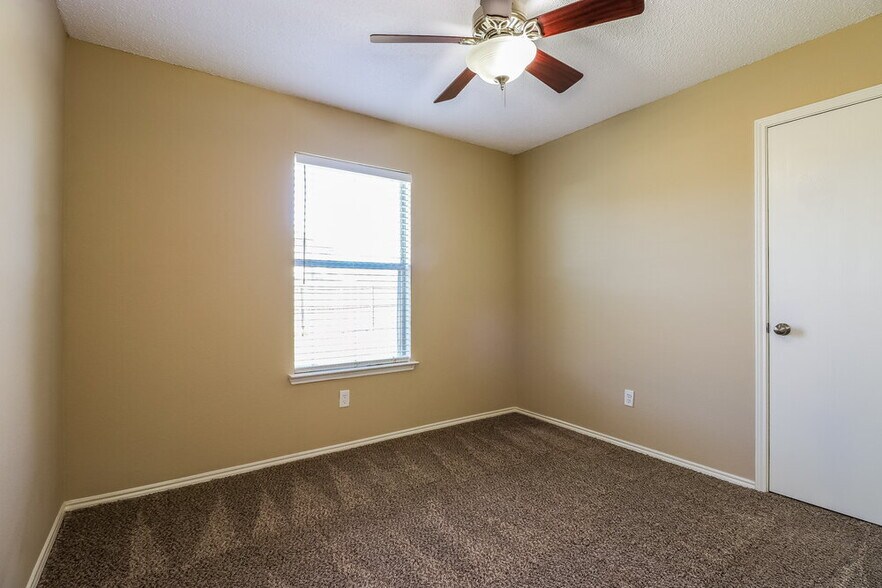 Building Photo - 10600 Copperwood Ln