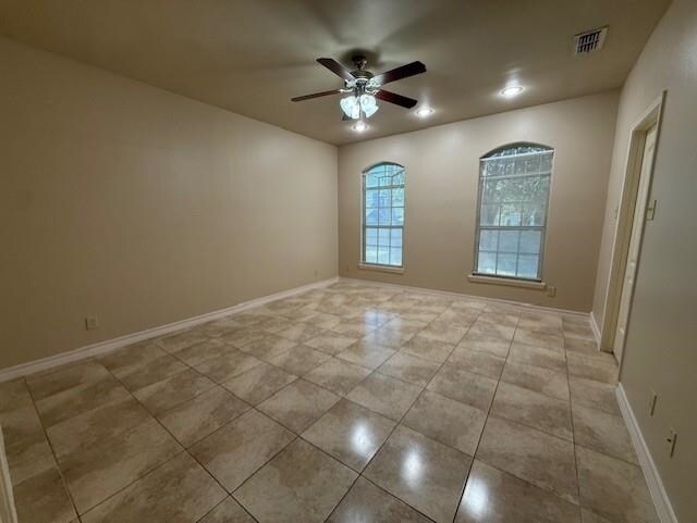 Building Photo - 710 Alta Vista Dr