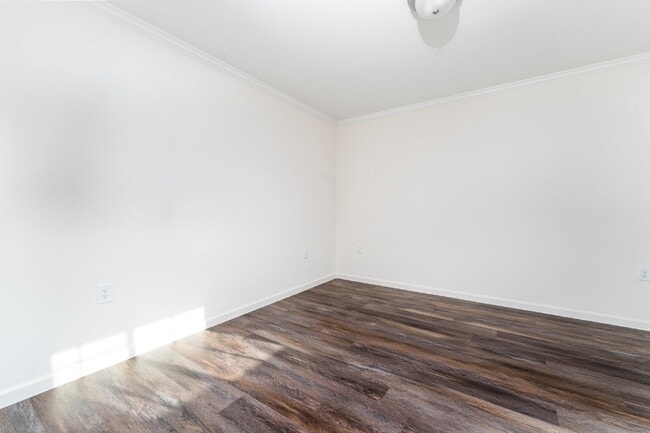 Building Photo - 3662 Foxton Dr