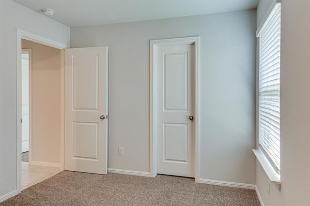 Building Photo - 16413 Milwaukee St