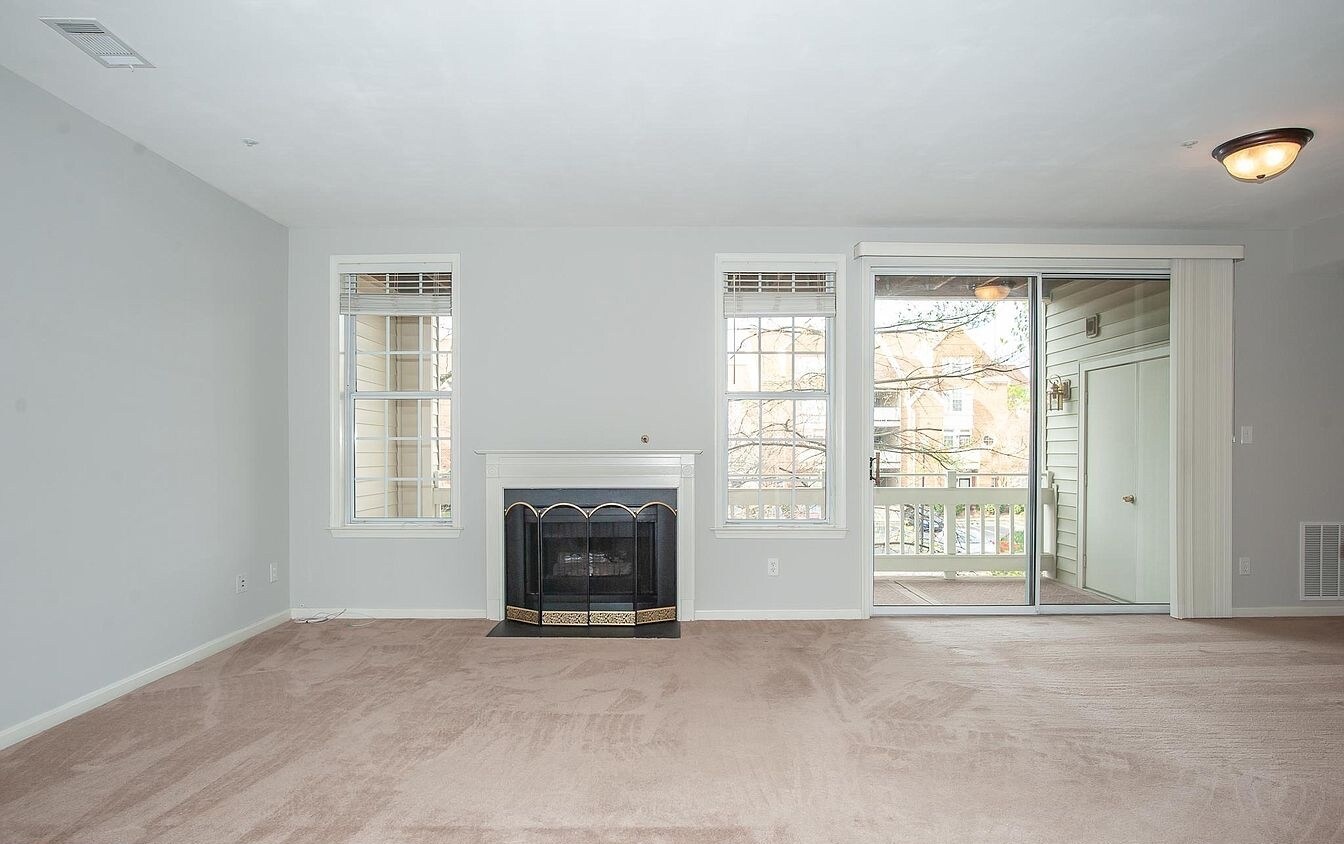 Building Photo - 6954 Ellingham Cir