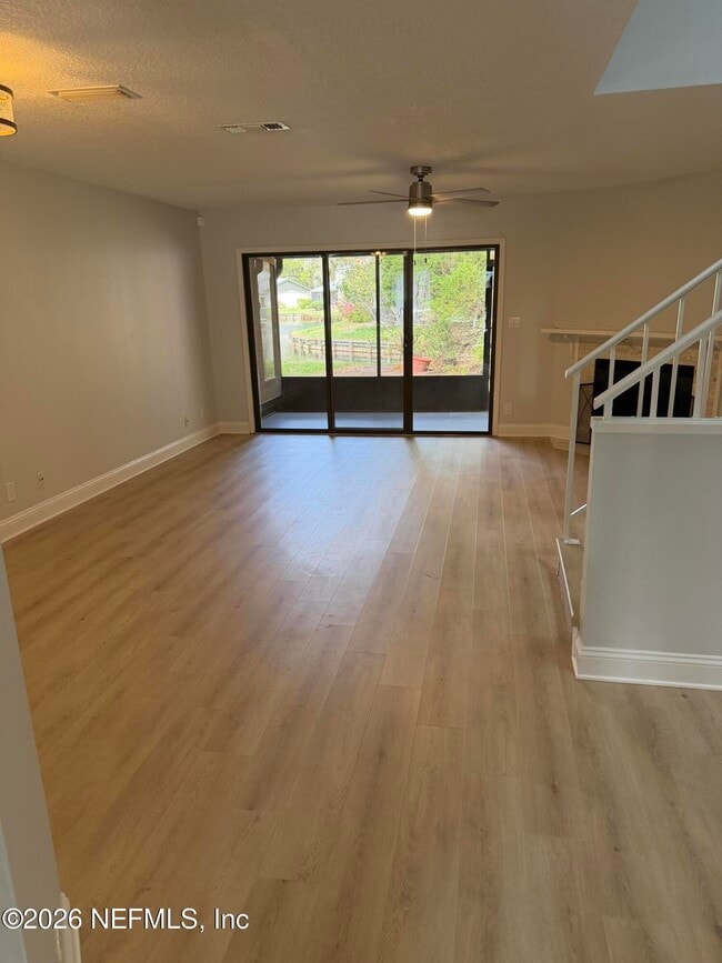 Building Photo - 7701 Baymeadows Cir W