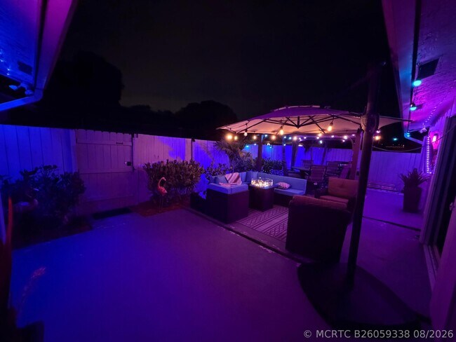 Building Photo - 8847 Thumbwood Cir