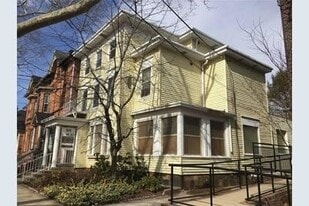 Building Photo - 55 Trumbull St