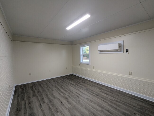 Building Photo - 68 Womack Ave