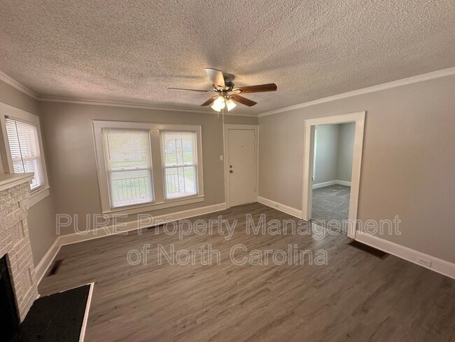 Building Photo - 1103 Jackson St