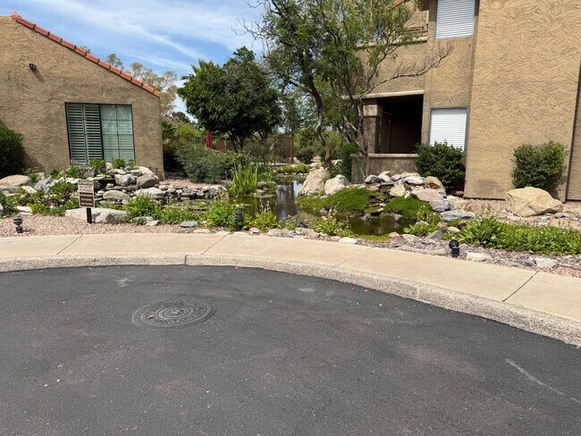 Building Photo - Tatum and Shea - Fully Remodeled Gated Condo that overlooks pool!